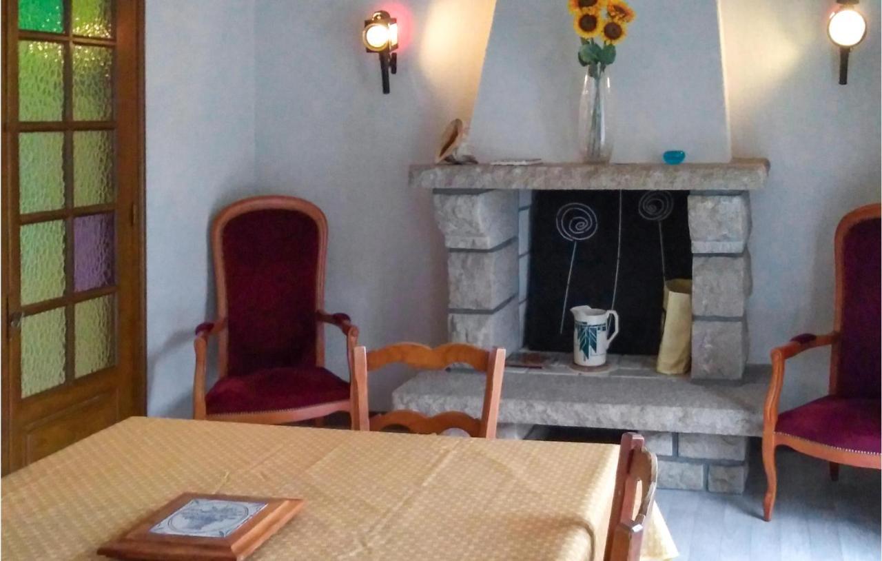 Cozy Home In Plancoet With Wifi Extérieur photo